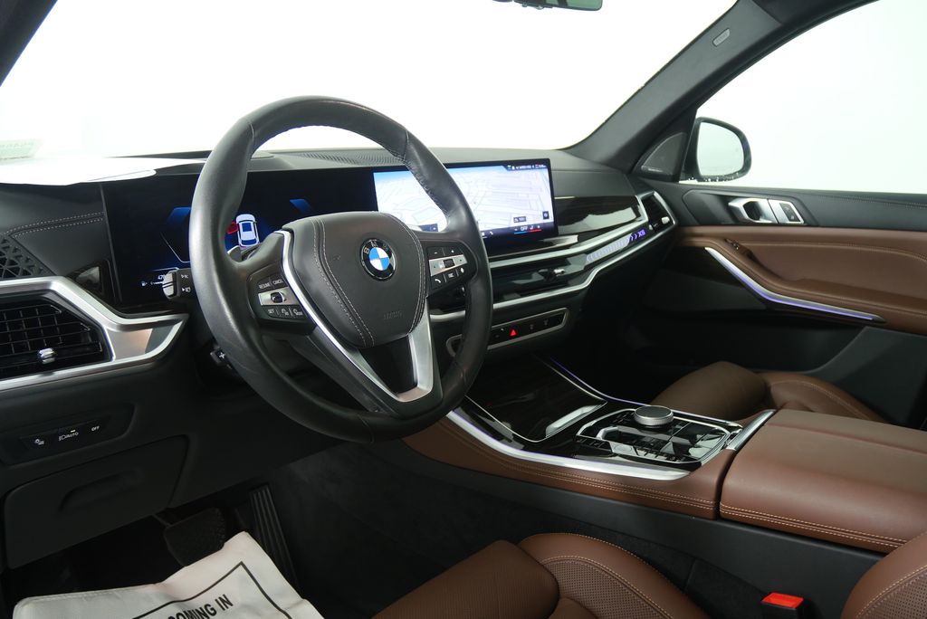 Thumbnail: 2025 BMW X5 - 12