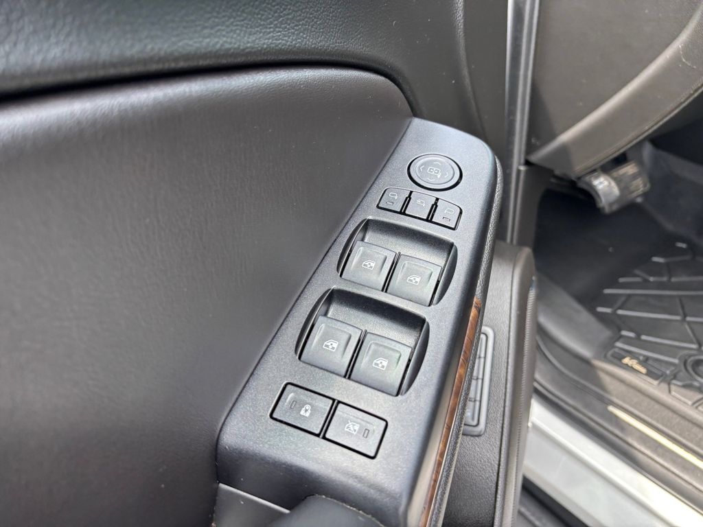 Used Car 2019 Chevrolet Tahoe  Lt For Sale Under $25,000 In Austin, Texas