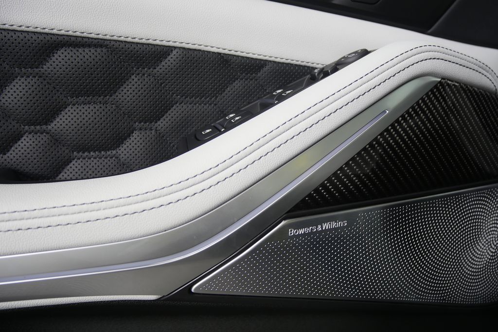 Thumbnail: 2026 BMW X5 - 11
