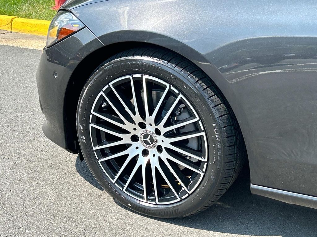 Thumbnail: 2023 Mercedes-Benz C-Class - 7