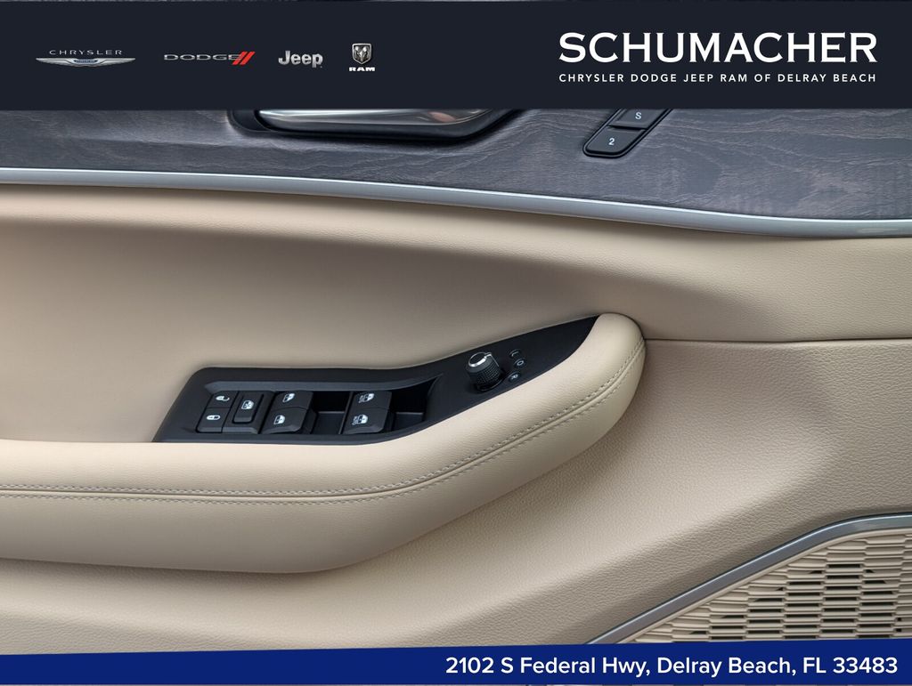 new 2026 Jeep Grand Cherokee car, priced at $46,155