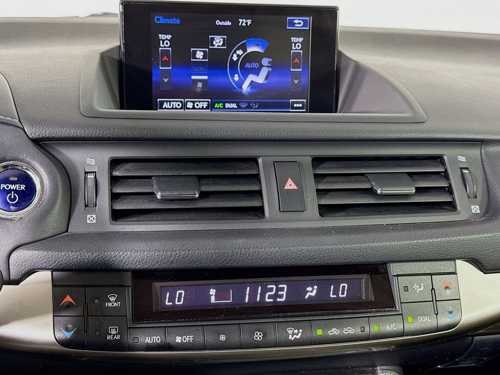2017 Lexus CT 200h 16