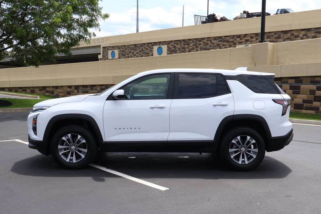 Thumbnail: 2026 Chevrolet Equinox - 4