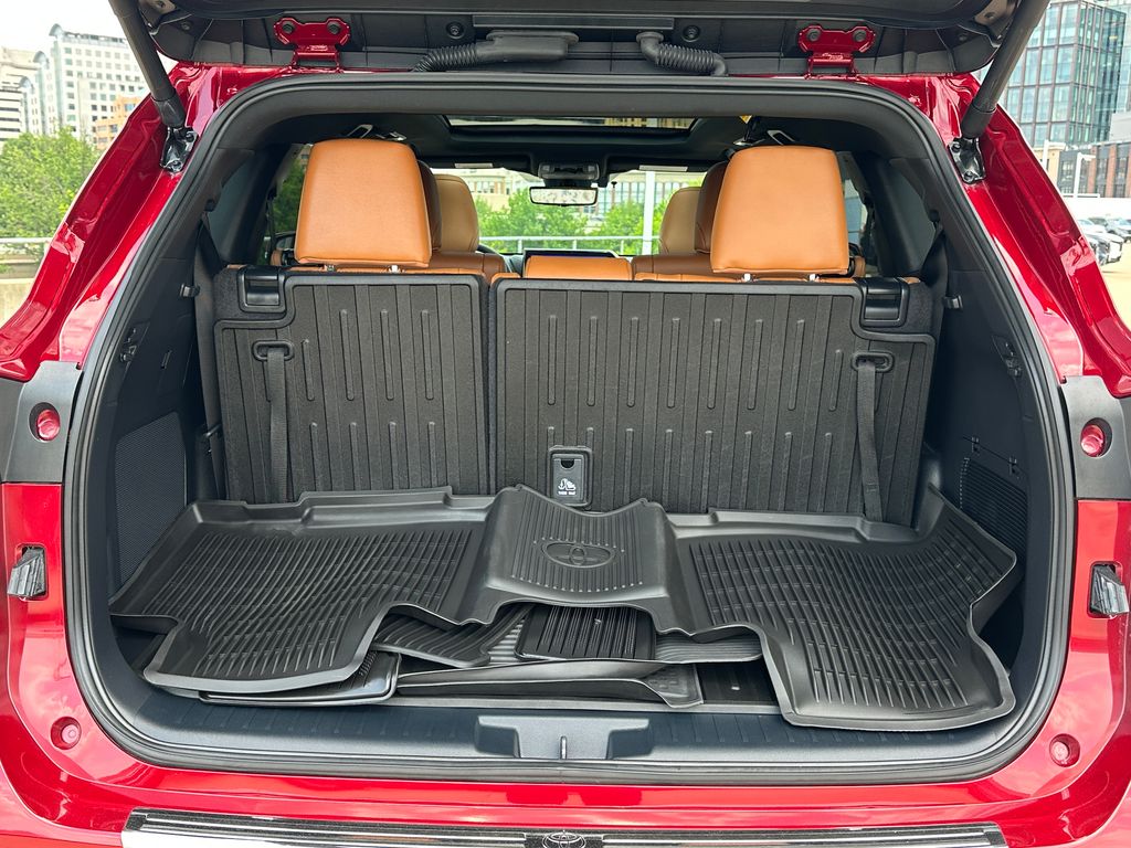 2024 Toyota Highlander Platinum - Photo 7