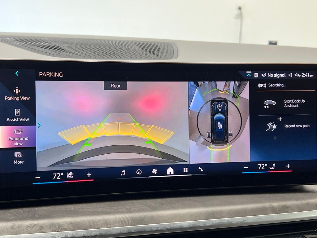 Thumbnail: 2024 BMW X5 - 15