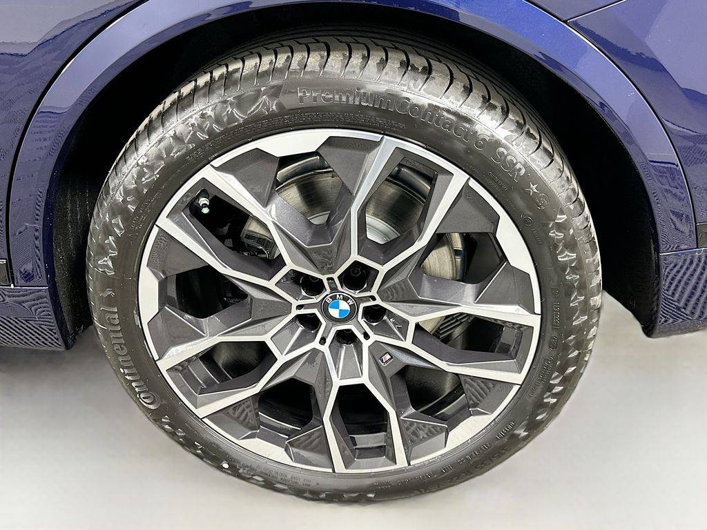 Thumbnail: 2026 BMW X7 - 23