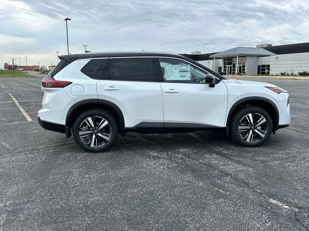 2025 Nissan Rogue SL photo