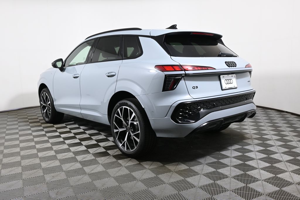 Thumbnail: 2026 Audi Q3 - 5