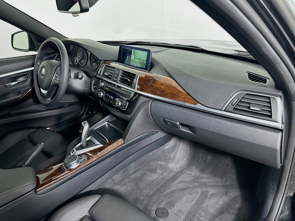 2018 BMW 3 Series 330e iPerformance 30