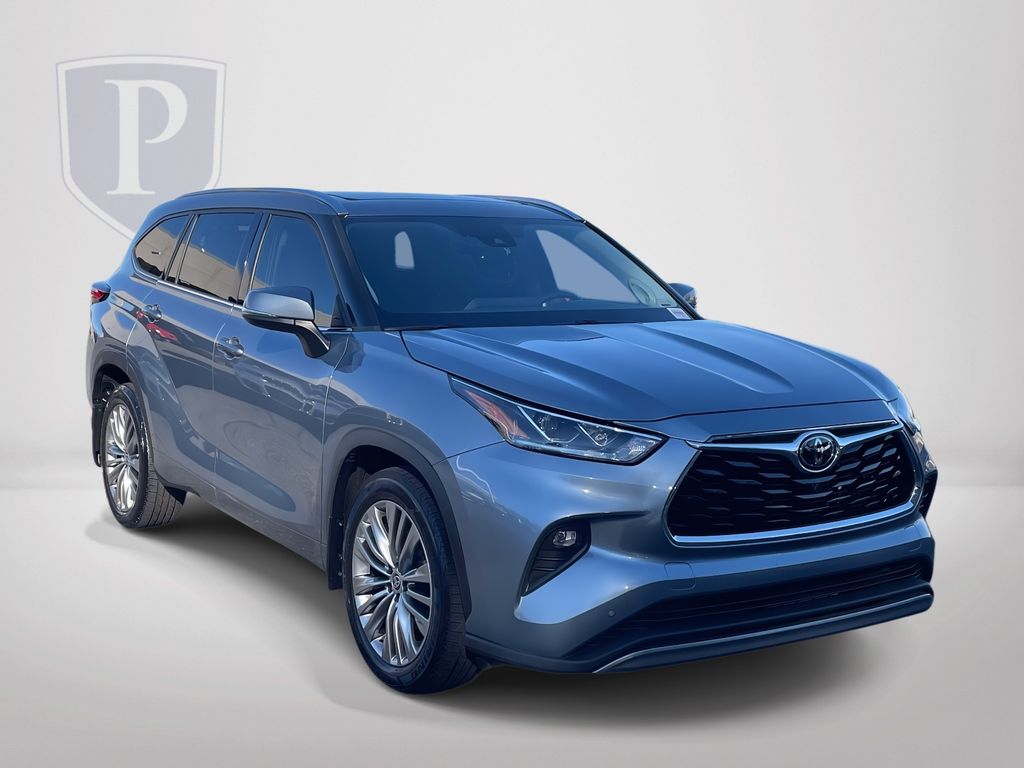 2022 Toyota Highlander Platinum