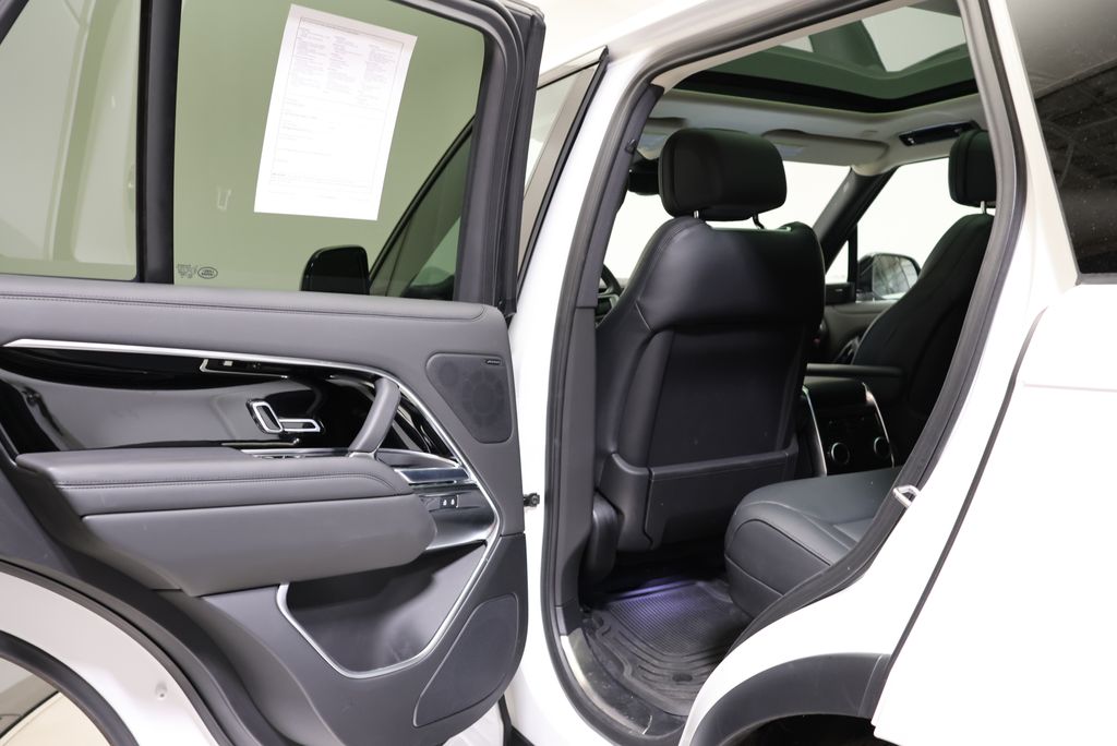 Thumbnail: 2023 Land Rover Range Rover - 32