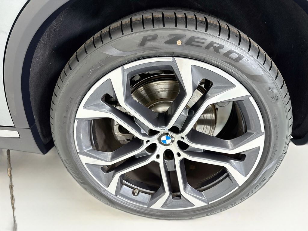 Thumbnail: 2026 BMW X5 - 30