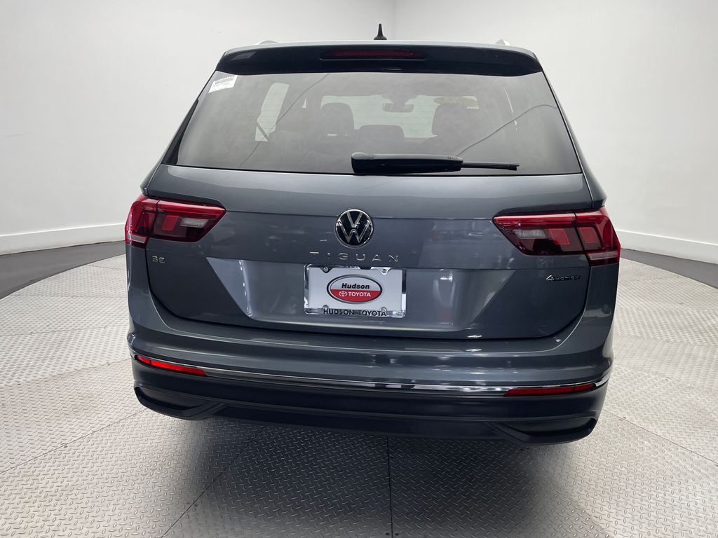 Thumbnail: 2022 Volkswagen Tiguan - 6