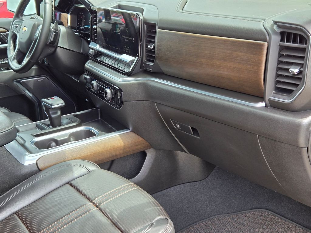 Used 2025 Chevrolet Silverado 1500 Truck