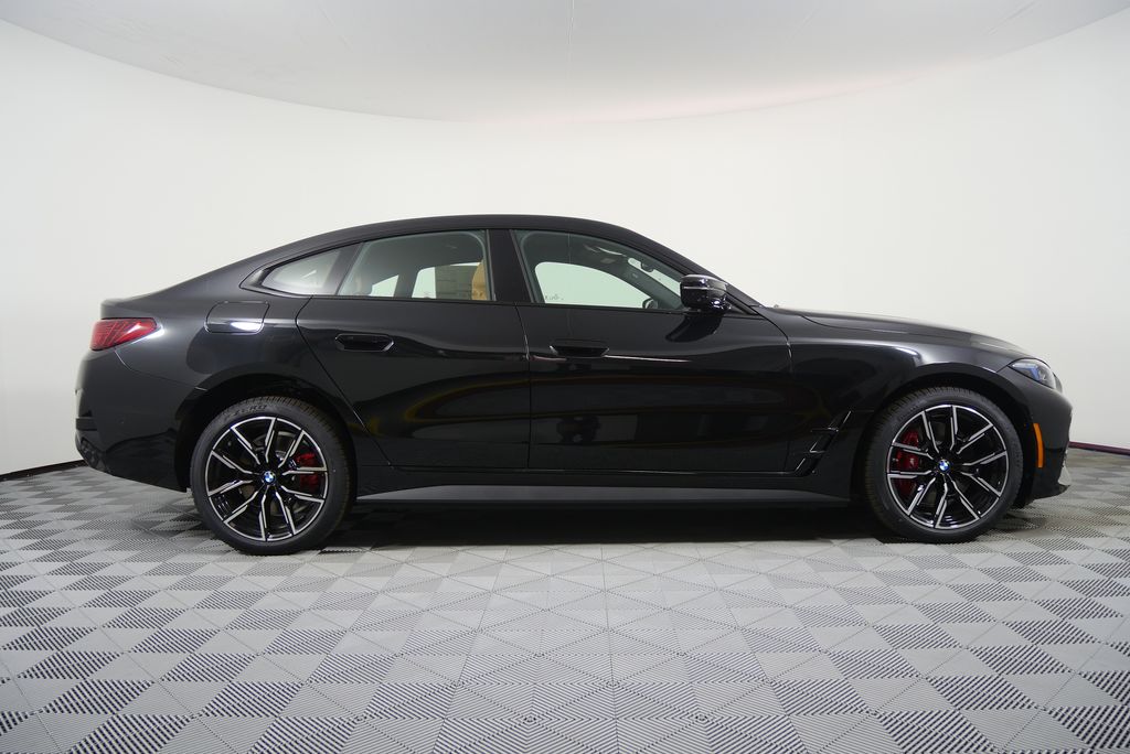 Thumbnail: 2025 BMW i4 - 2