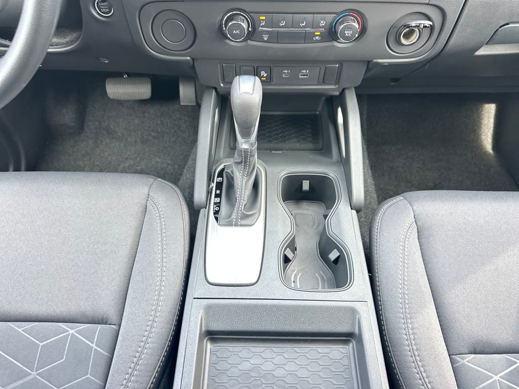 2025 Nissan Frontier SV photo