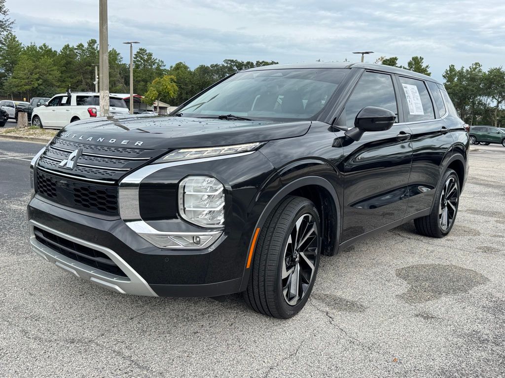 2024 Mitsubishi Outlander Sport ES photo 3