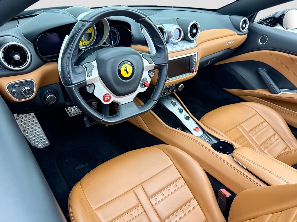 Thumbnail: 2016 Ferrari California - 17