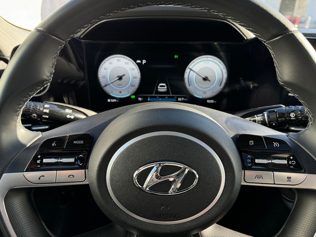 2023 Hyundai Elantra Hybrid Limited 37