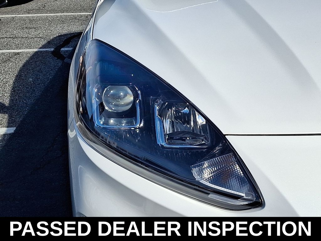 Thumbnail: 2022 Ford Escape - 10