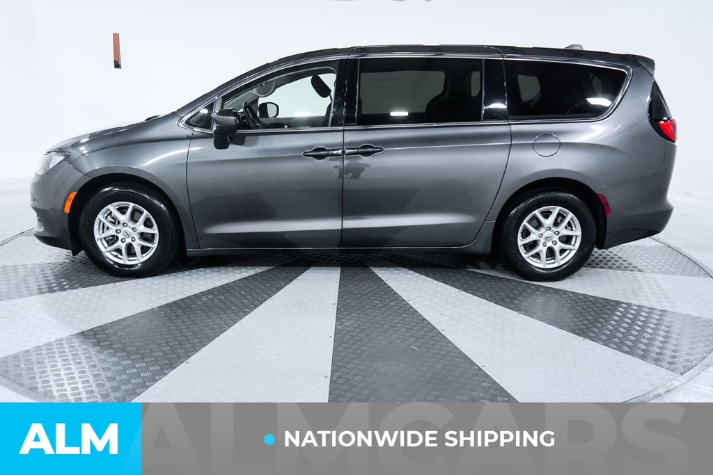 Used 2023 Gray Chrysler LX image 2
