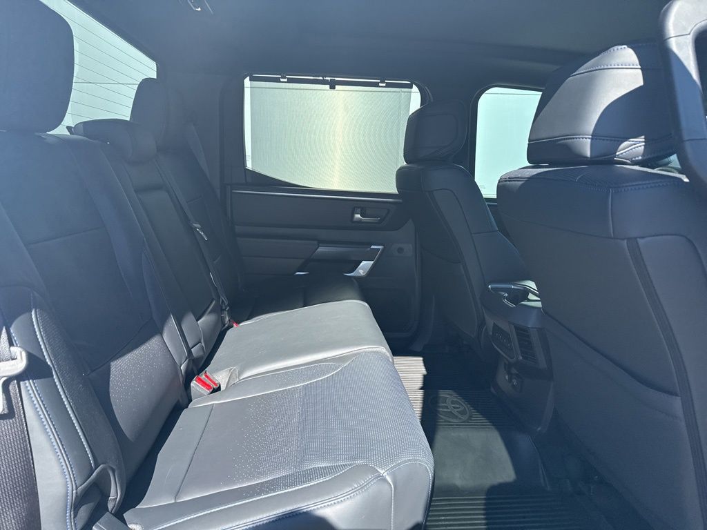 2025 Toyota Tundra Hybrid Platinum Hybrid CrewMax 5.5' Bed