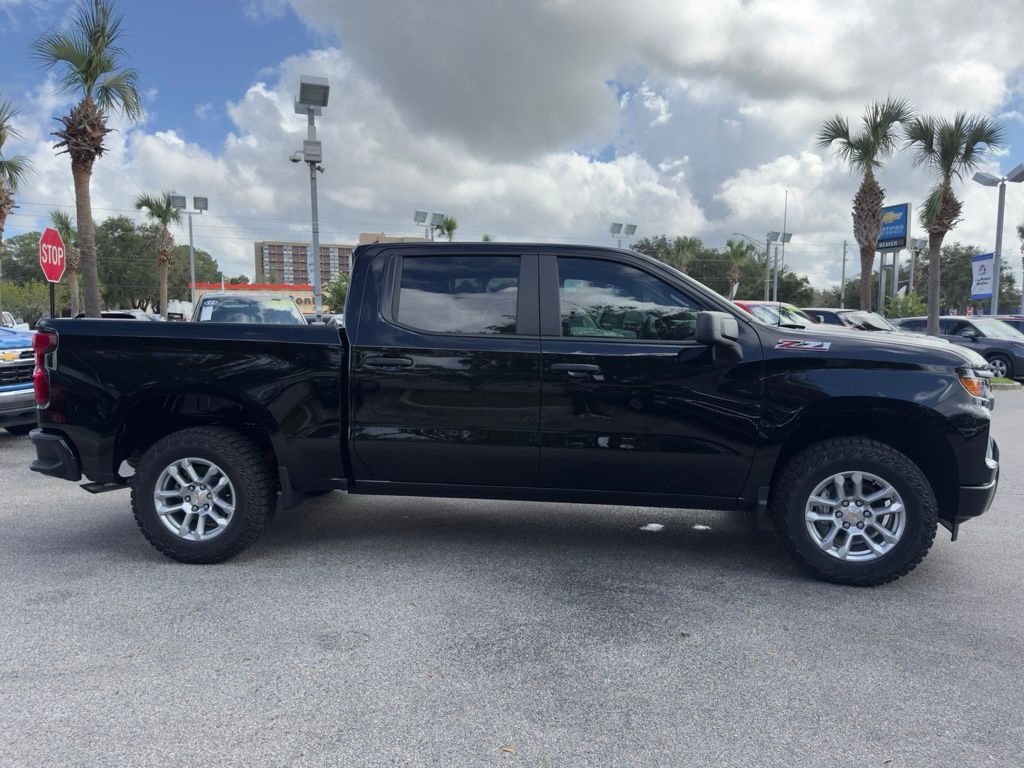 2025 Chevrolet Silverado 1500 WT 9