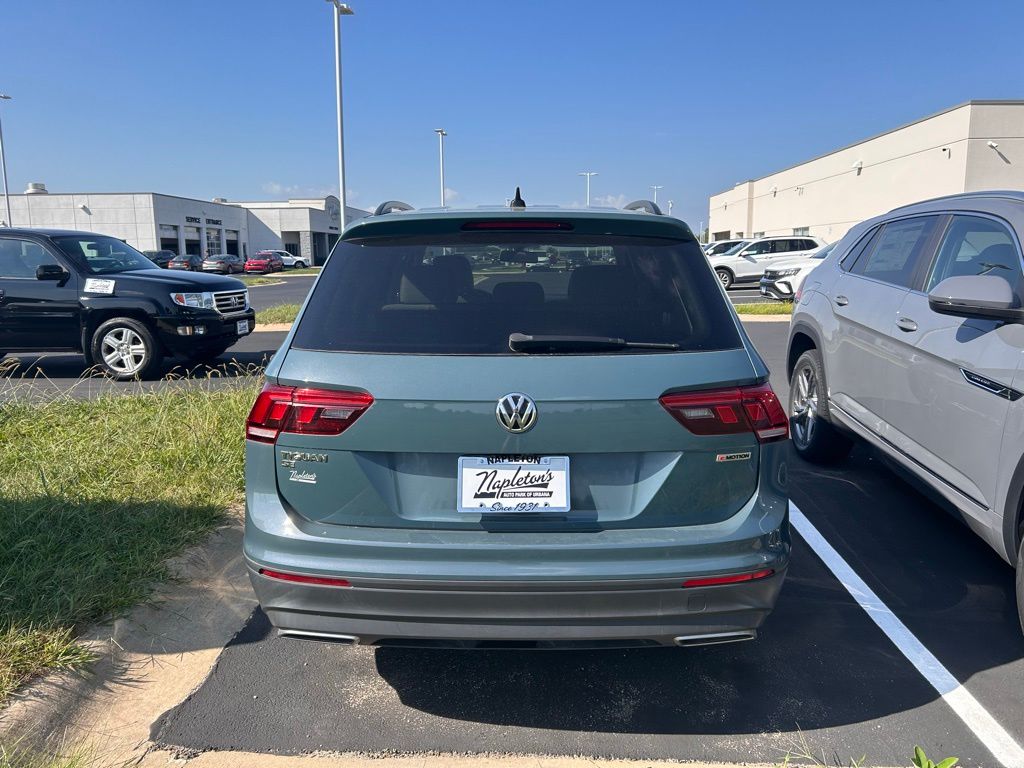 2019 Volkswagen Tiguan 2.0T SE 4