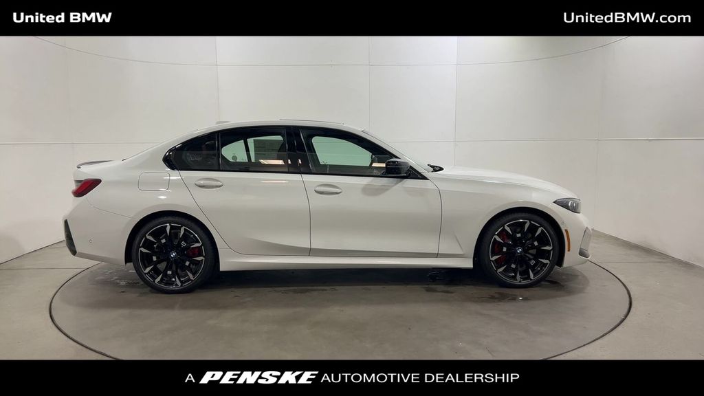2025 BMW 3 Series 330i 9