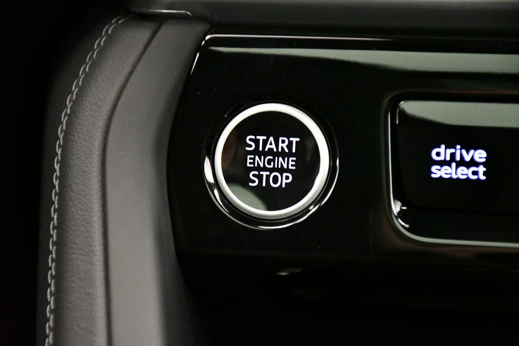 Thumbnail: 2025 Audi Q5 - 28