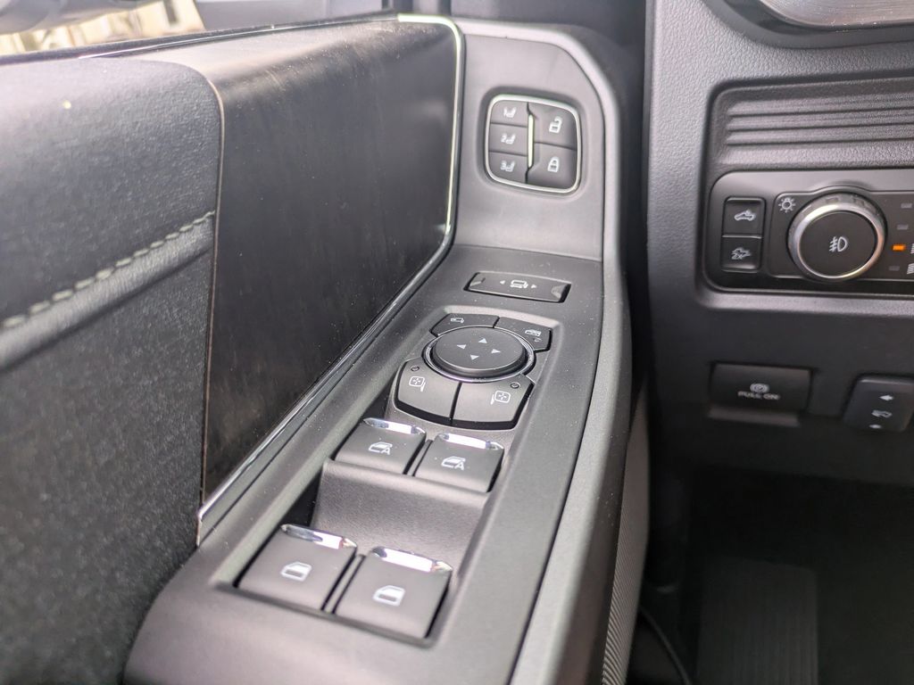 2026 Ford F-350 Super Duty LARIAT