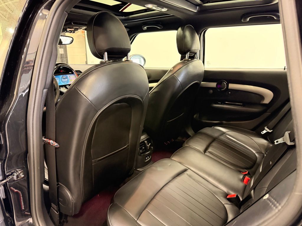 2024 MINI Cooper Clubman John Cooper Works 21