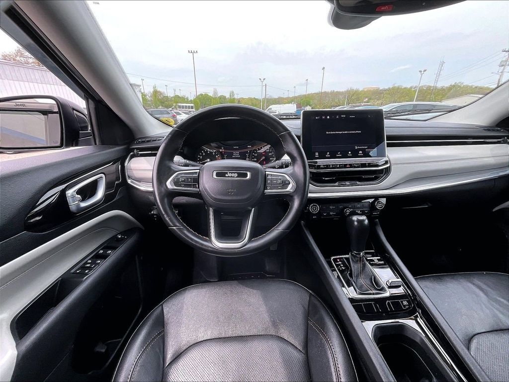 2022 Jeep Compass — photo 17