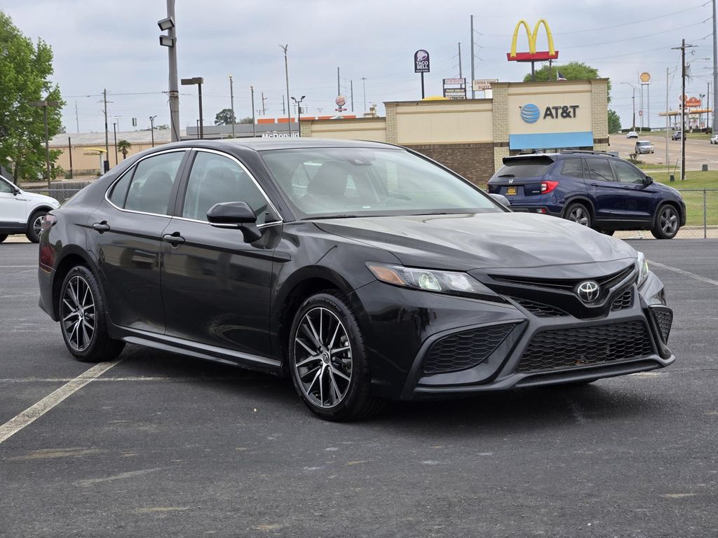 Black 2024 Toyota Camry SE FWD Sedan Front-Wheel Drive 8-Speed Automatic