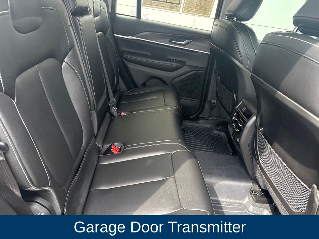 2023 Jeep Grand Cherokee Limited 4x2