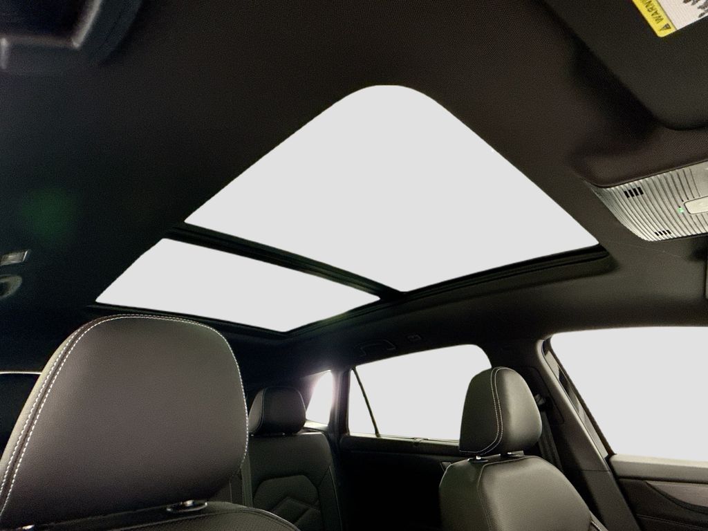 Thumbnail: 2026 Volkswagen Atlas - 16