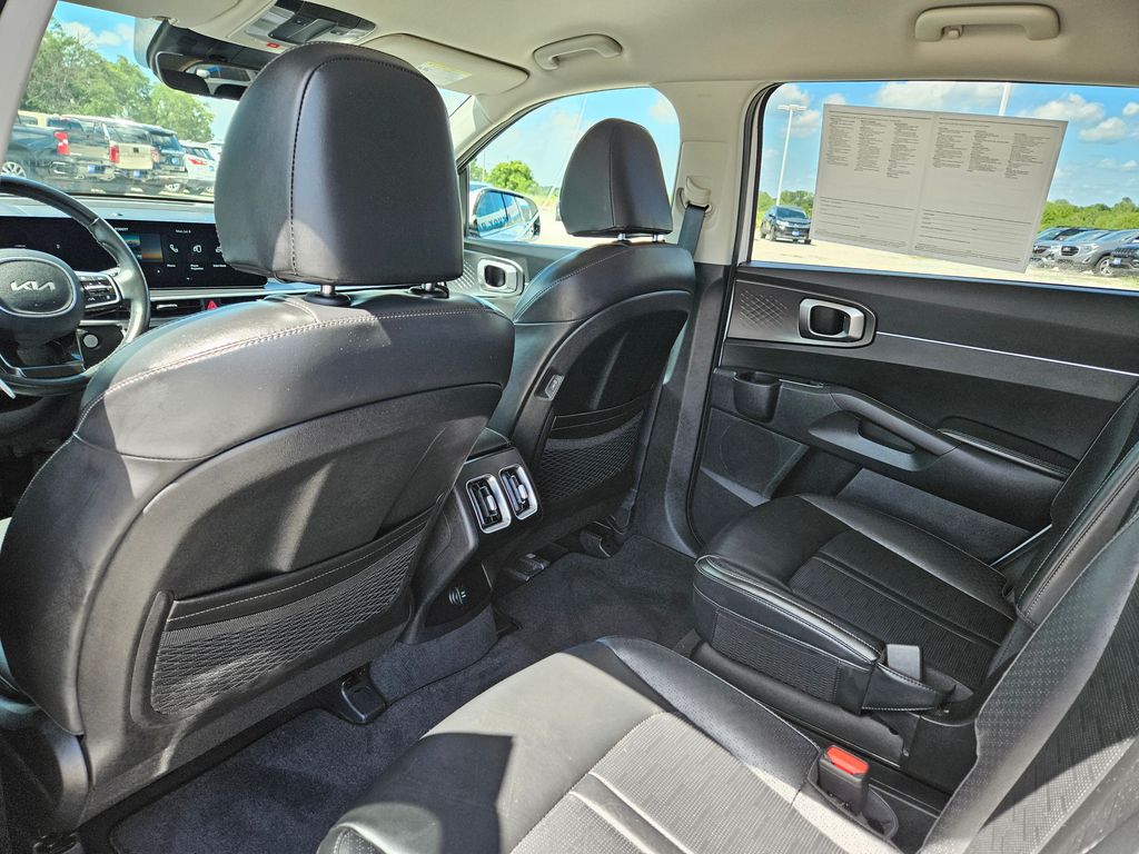 Used 2024 Kia Sorento SUV