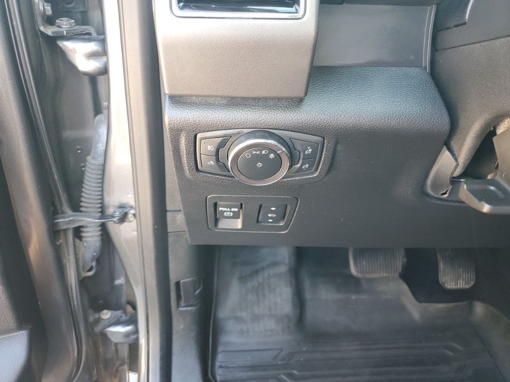Used Car 2018 Ford F-150  Xlt For Sale Under $20,000 In Austin, Texas