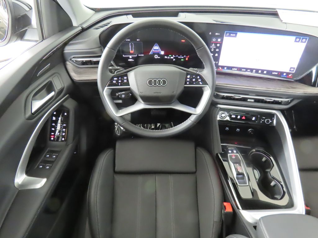 Thumbnail: 2025 Audi Q5 - 12