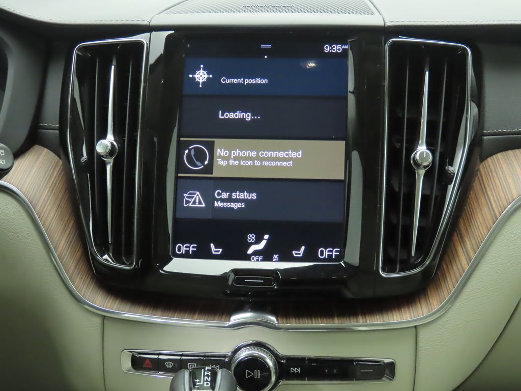 Thumbnail: 2019 Volvo XC60 - 14