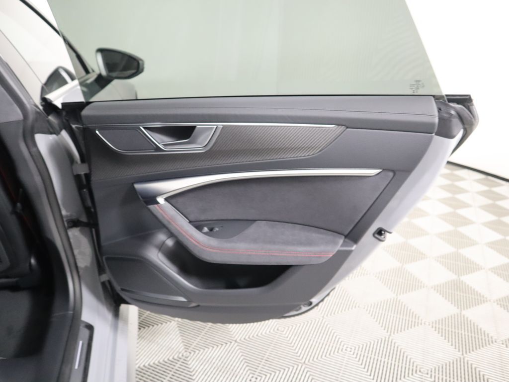 Thumbnail: 2026 Audi RS 7 - 29