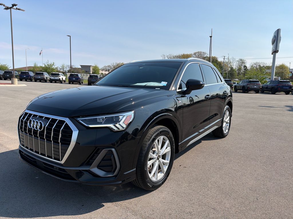 2024 Audi Q3 Premium