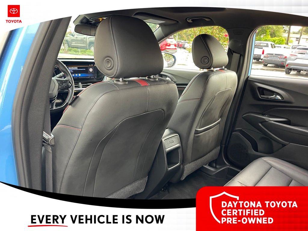 Used 2024 Chevrolet Trax SUV