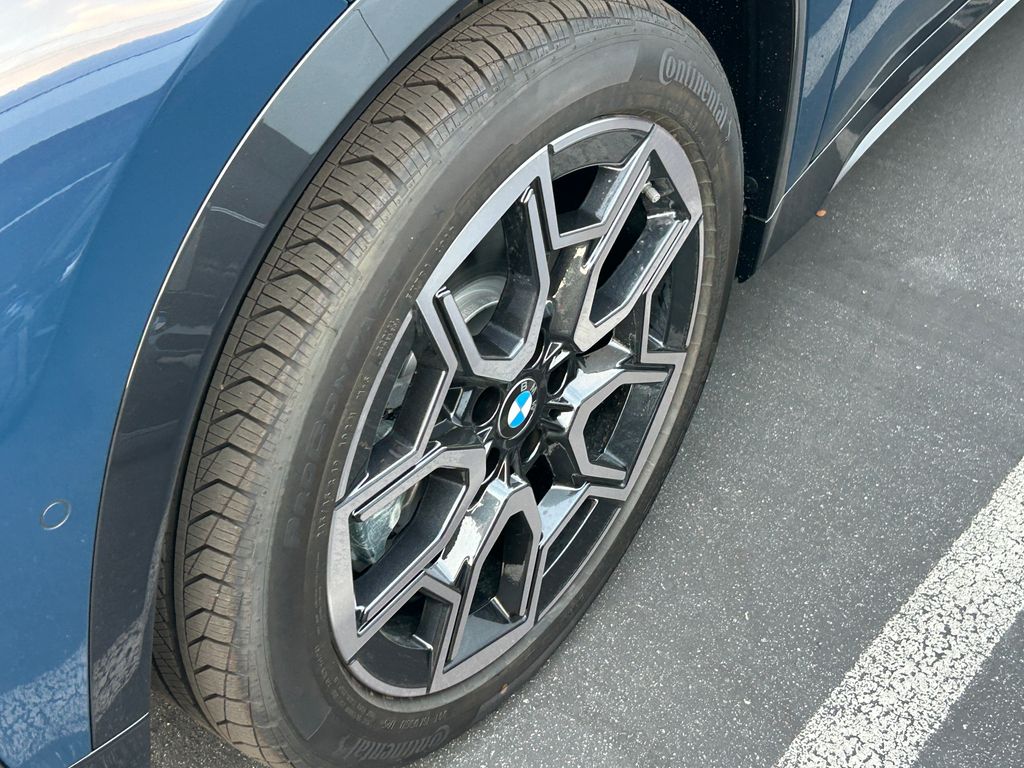 Thumbnail: 2026 BMW X1 - 3