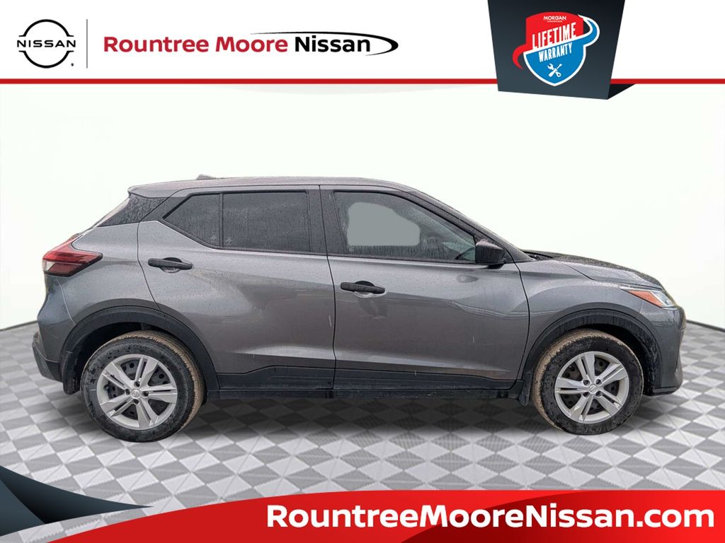 Gray (Gun Metallic) 2024 Nissan Kicks SUV / Crossover Front-Wheel Drive Continuously Variable Transmission