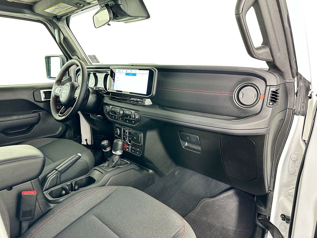 2025 Jeep Wrangler Rubicon 28