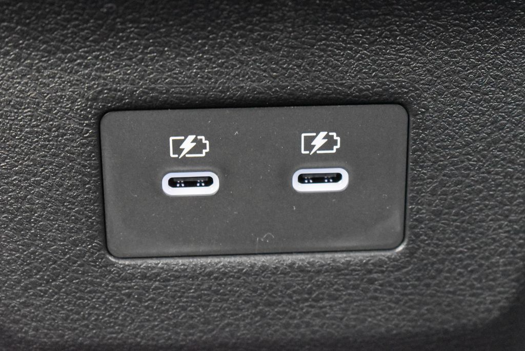 Thumbnail: 2026 Nissan Kicks - 32