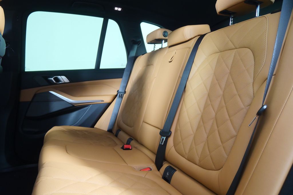 Thumbnail: 2026 BMW X5 - 15