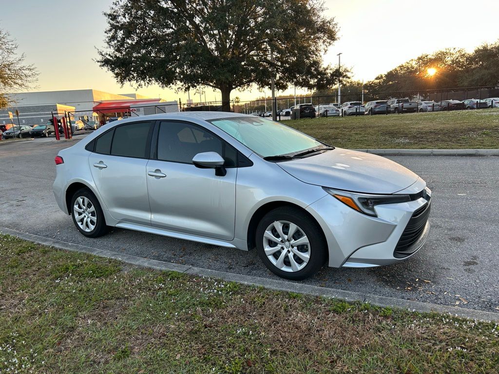 Thumbnail: 2025 Toyota Corolla - 7