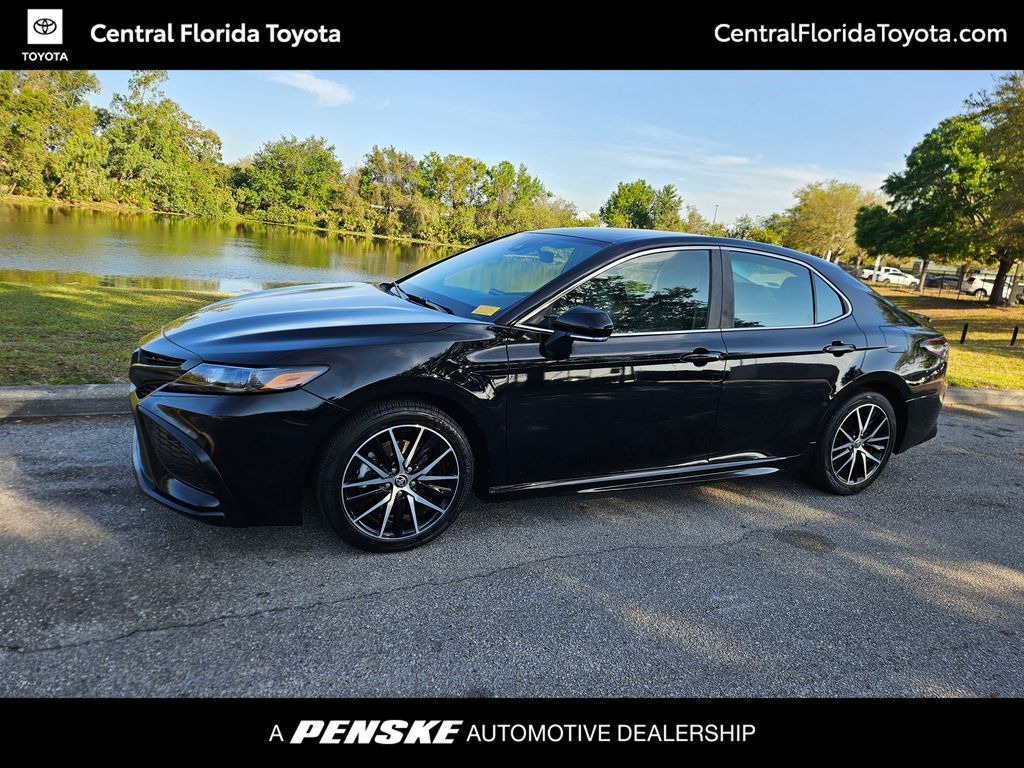 2022 Toyota Camry SE -
                Orlando, FL